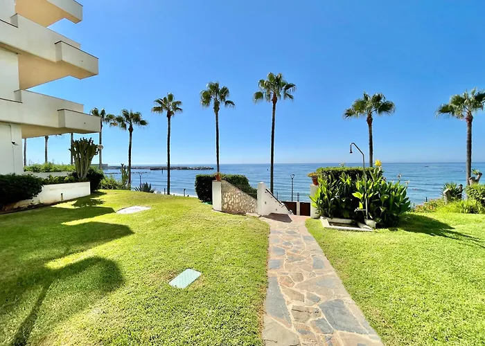 Apartment Del Mar Iv Center - Eaw Homes *
